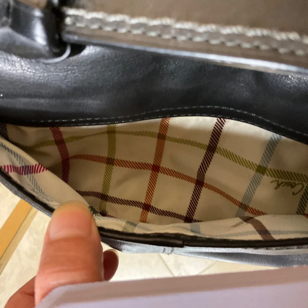 Coach Soho Black Leather Flap Shoulder Bag Brass Buckle Turnlock - Picture 11 of 14